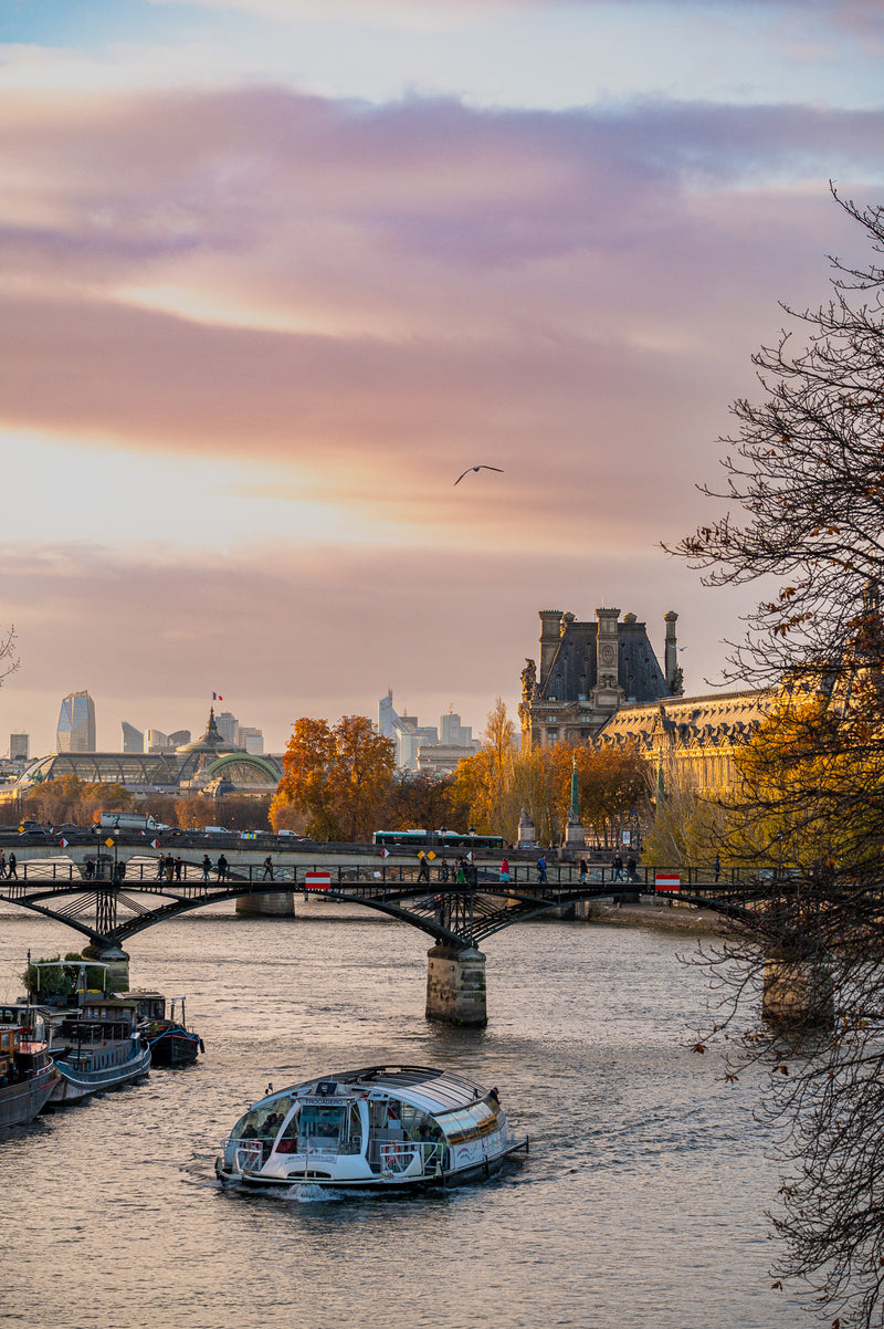 Sweetness of an evening on the Seine