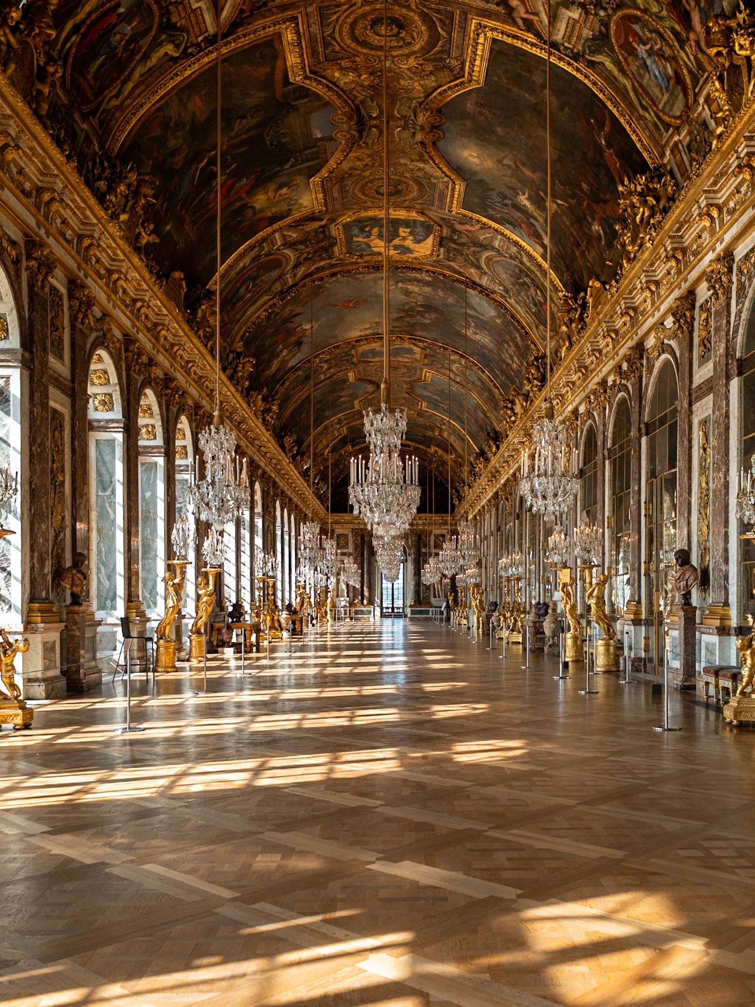 Hall of Mirrors at Versailles - Photographie par Kretschmer