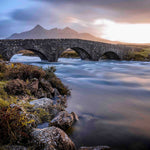 La montagne sur le pont - Photographie par Castes