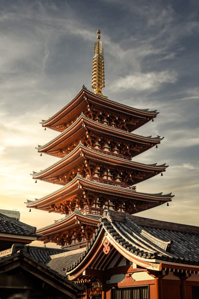 Sunset on Senso-Ji - Photographie par Salmon