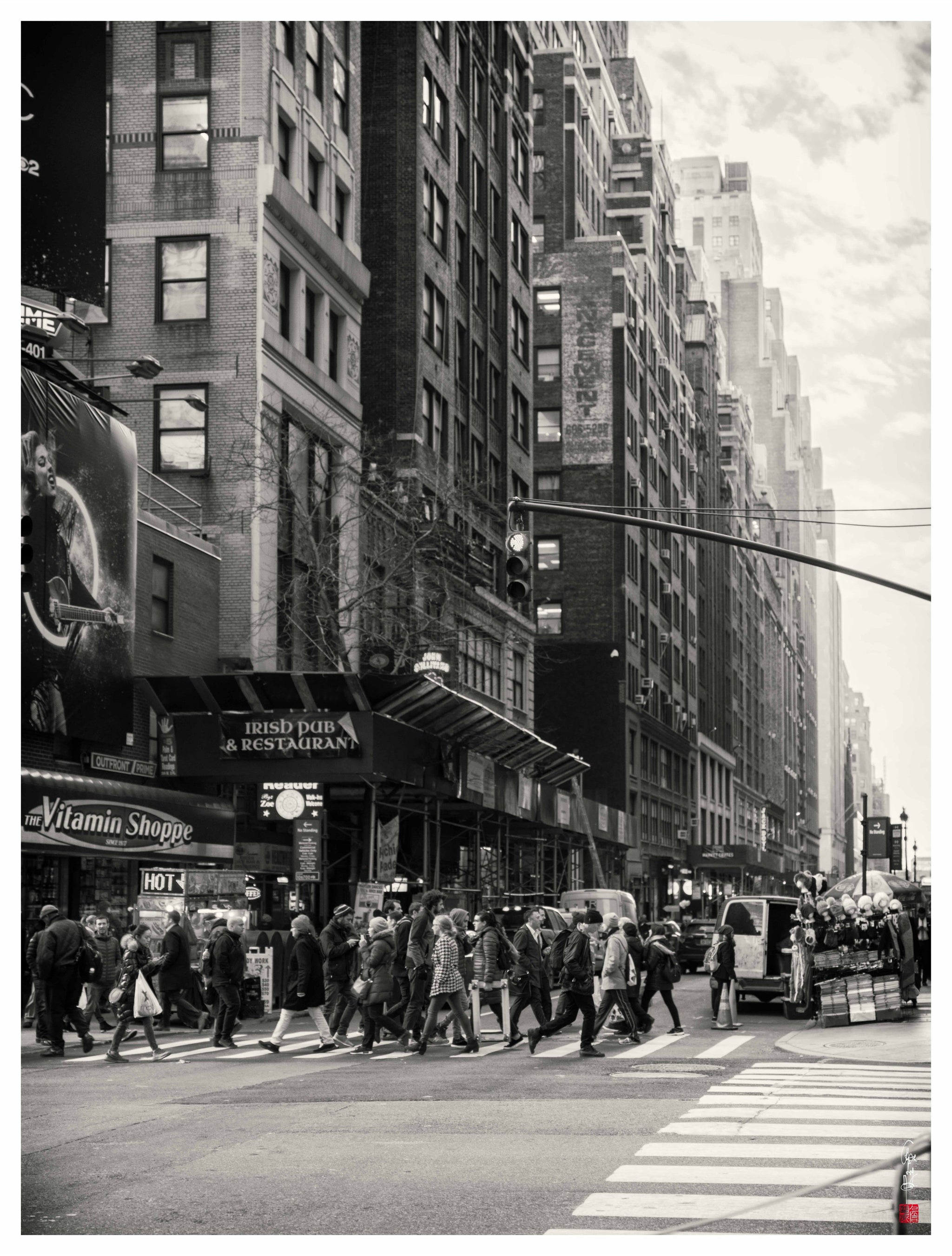 Les passants - Photographie par Ho
